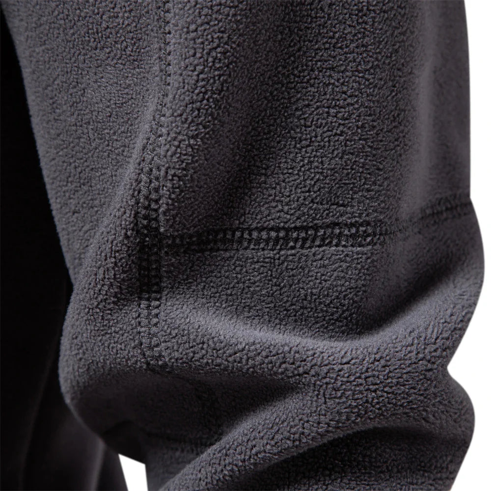 Arne | Fleece-lined sweatshirt with high collar and adjustable hem